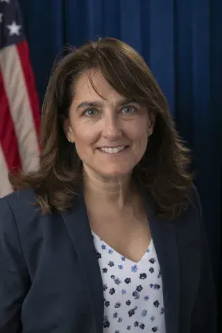 Jennifer Naiburg